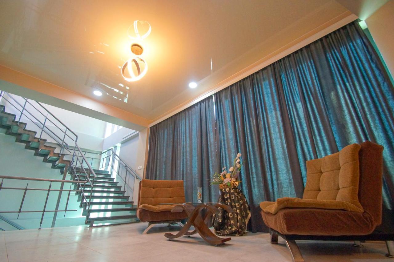 Delta Hotel อูเรคี ภายนอก รูปภาพ