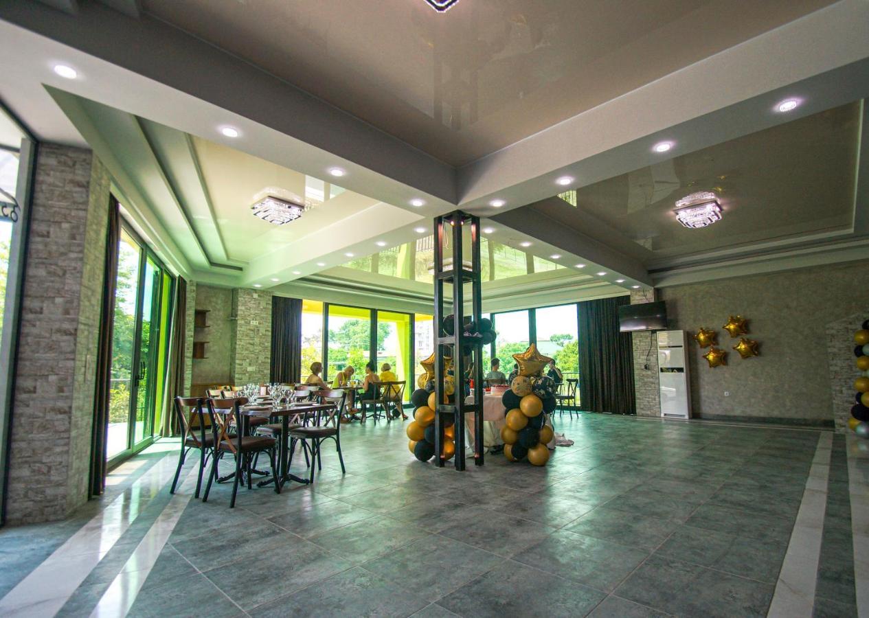 Delta Hotel อูเรคี ภายนอก รูปภาพ