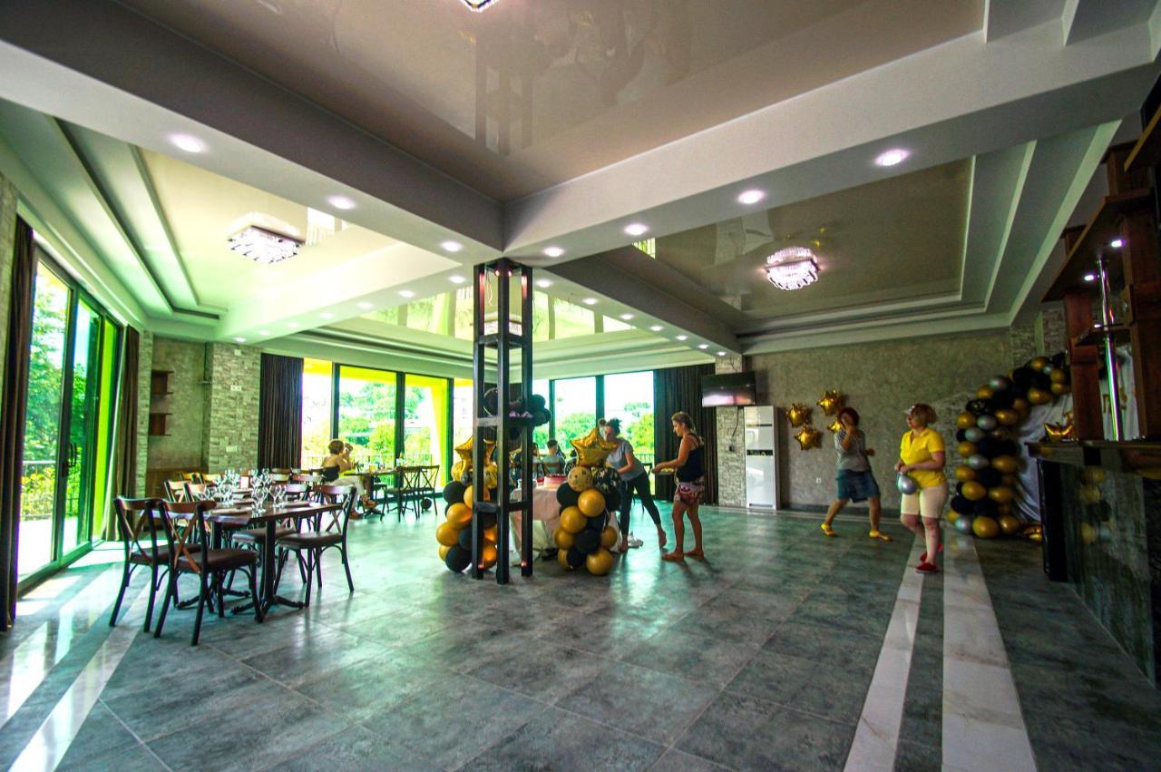 Delta Hotel อูเรคี ภายนอก รูปภาพ